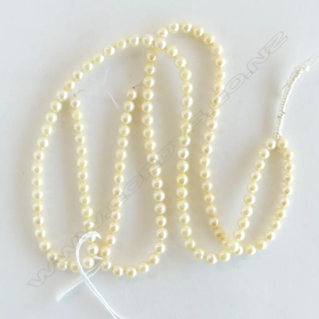 2 STRANDS CULTURED PEARLS with no clasp fittings L.350mm each Image 1++