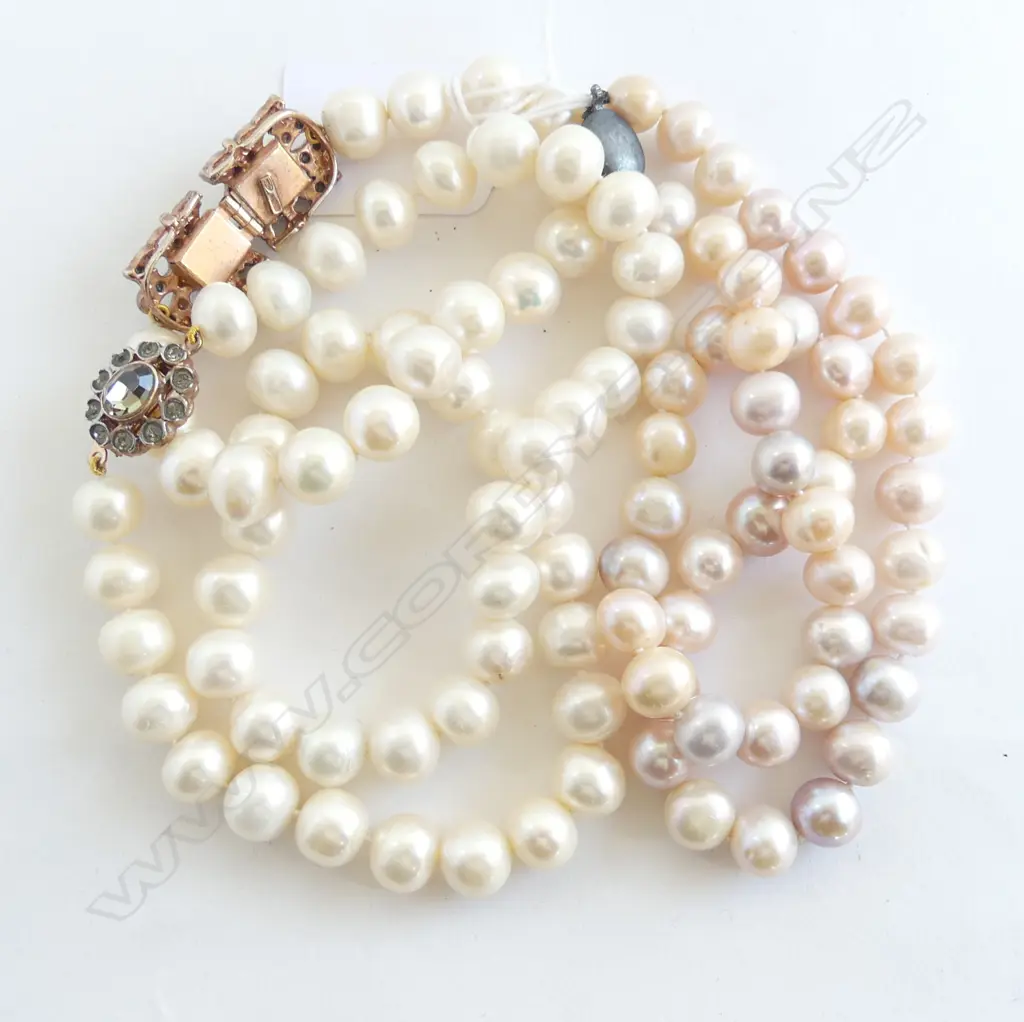 2 PEARL NECKLACES + BRACELET w. SILVER GILT CLASPS Image 1++