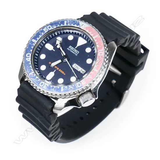 A Seiko SKX Diver's watch with Pepsi bezel c.1996 onwards,