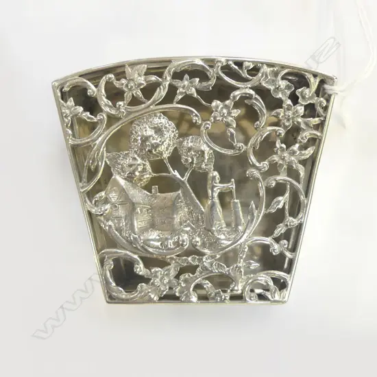 STG SILVER POT POURRI LIDDED BOX, LONDON 1913 70.3gms
