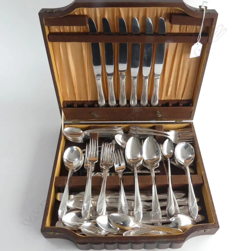 DECO ONEIDA COMMUNITY SILVER PLATE CUTLERY CANTEEN Image 1++
