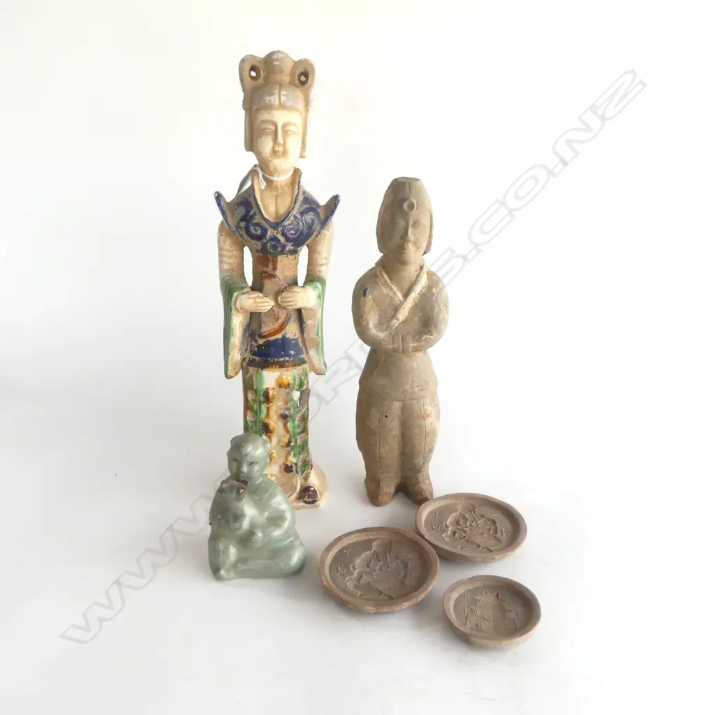 3 CHINESE TOMB COPY FIGURES & 3 SMALL PLAQUES. 1 WITH TANG SANCAI TYPE GLAZE H.340mm Image 1++