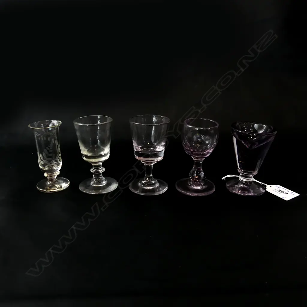 COLLECTION 5 ANTIQUE GLASS SHOT GLASSES Image 1++