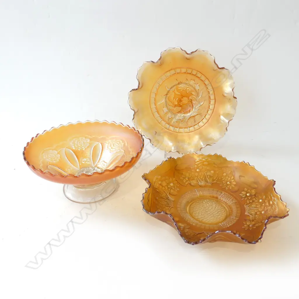 THREE CARNIVAL GLASS MARIGOLD BOWLS WILDFLOWER, ORANGE TREE ETC, D.200MM-230MM Image 1++