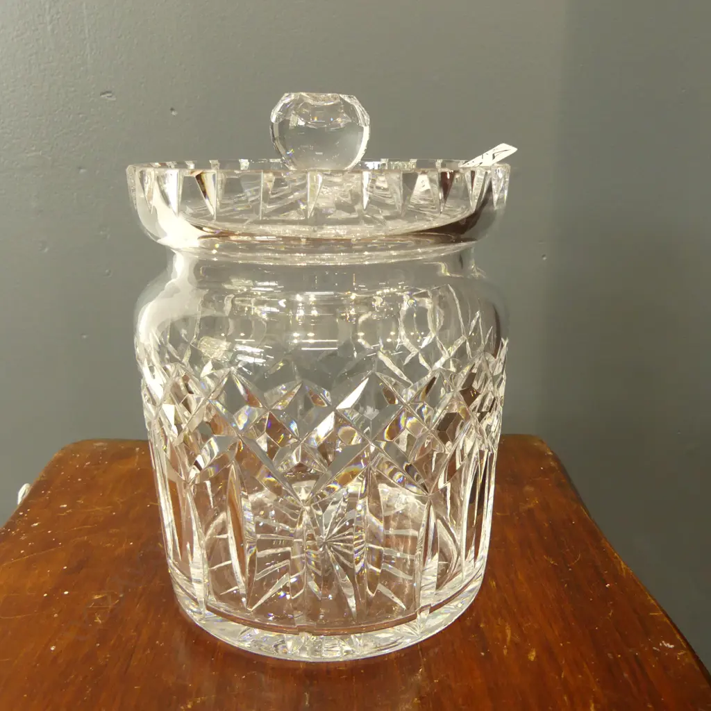 WATERFORD CRYSTAL LIDDED CONTAINER 160mm Image 1++