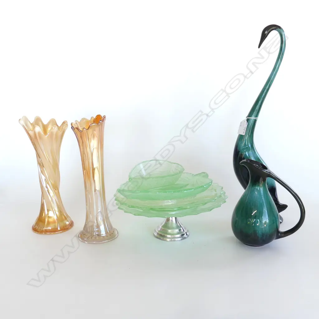 7 PCES VINTAGE ART GLASS + BLUE MOUNTAIN JUG & BIRD H.465mm Image 1++