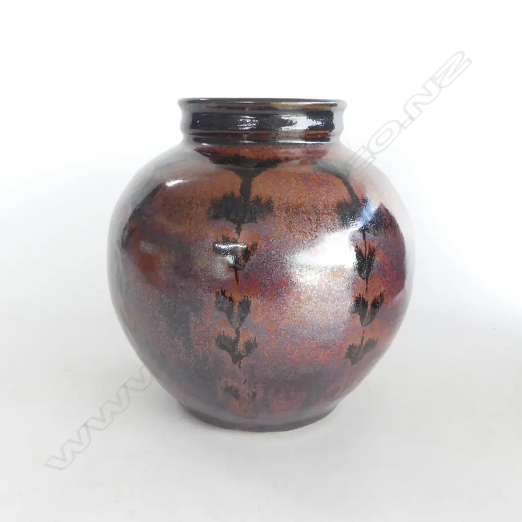GRAEME STORM WAX RESIST TENMOKU VASE / unlidded pot  Image 1++
