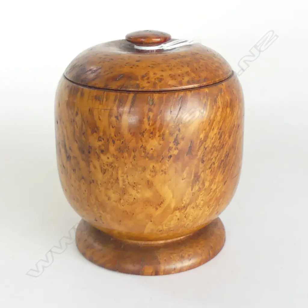 TURNED LIDDED MOTTLED TOTARA TEA CADDY/BOX H140MM Image 1++