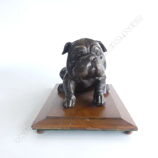 BRONZED SPELTER BULLDOG on WOODEN PLINTH, L.290mm H.200mm