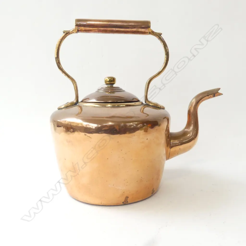 VICTORIAN COPPER KETTLE H.300mm Image 1++