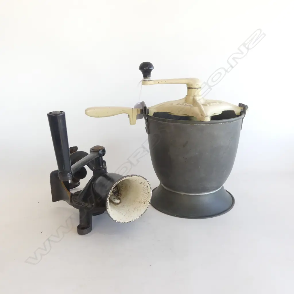 ANTIQUE GILSON MIXER H.275mm + SPONG & Co. COFFEE GRINDER Image 1++