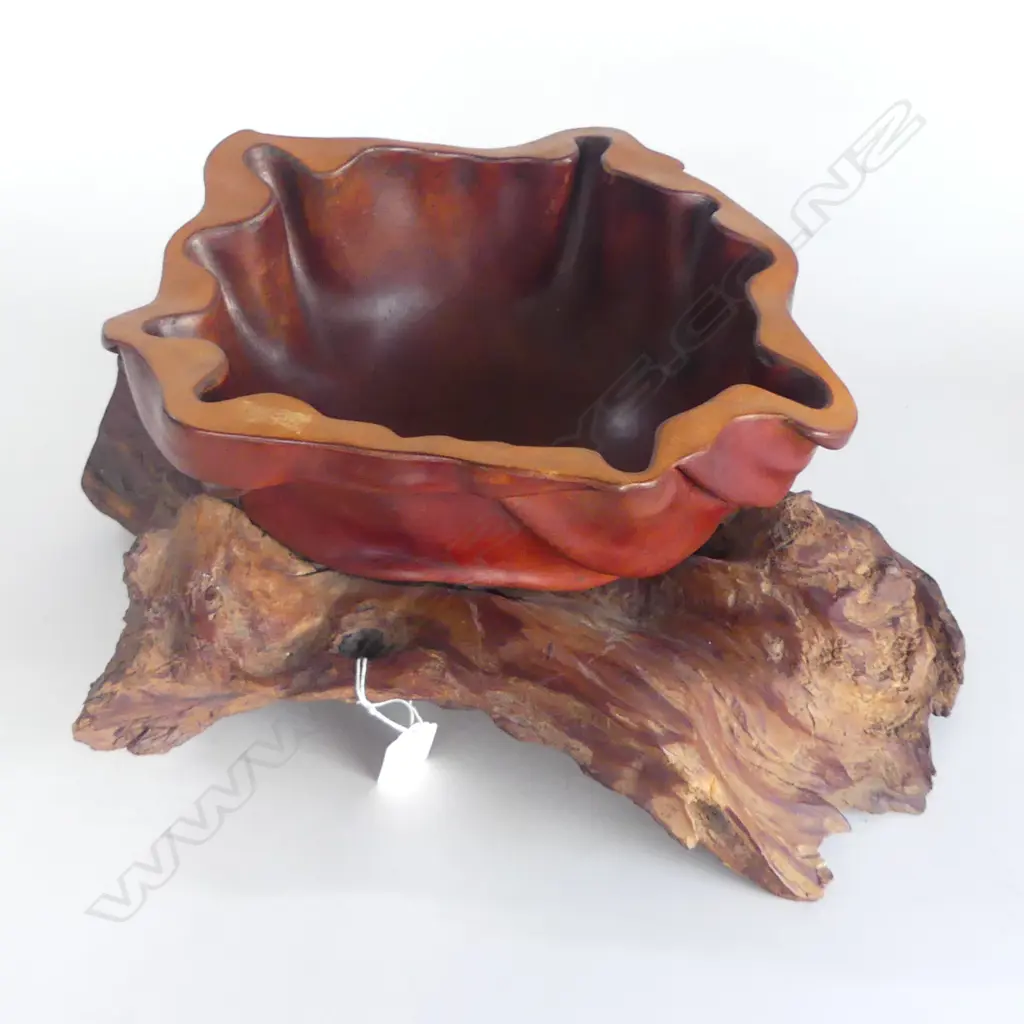 LEATHER WALNUT SHAPED BOWL  ON DRIFTWOOD BASE, H.180mm x L.380mm Image 1++