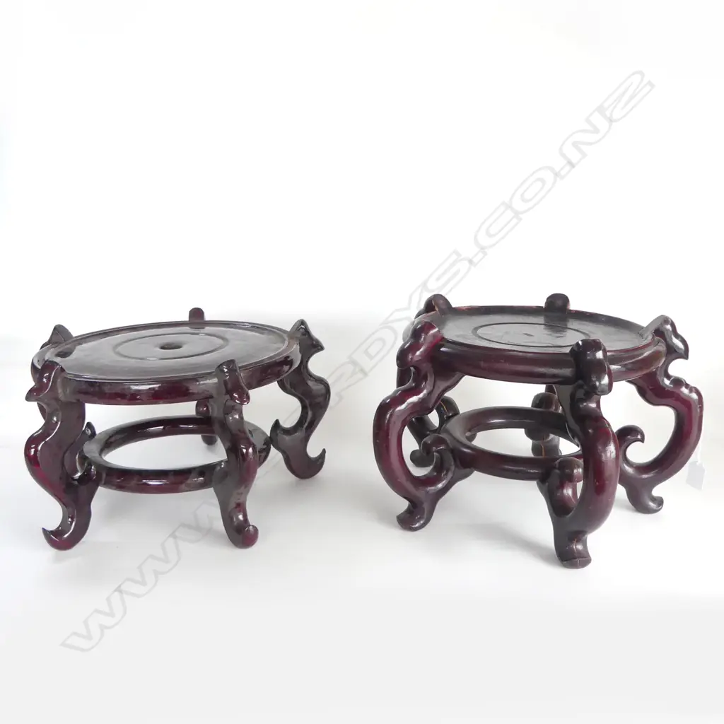 NEAR PAIR LG ORIENTAL STANDS 400mm dia Image 1++