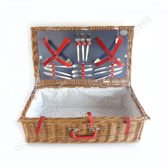 RETRO WOVEN CANE PICNIC CASE W.640mm