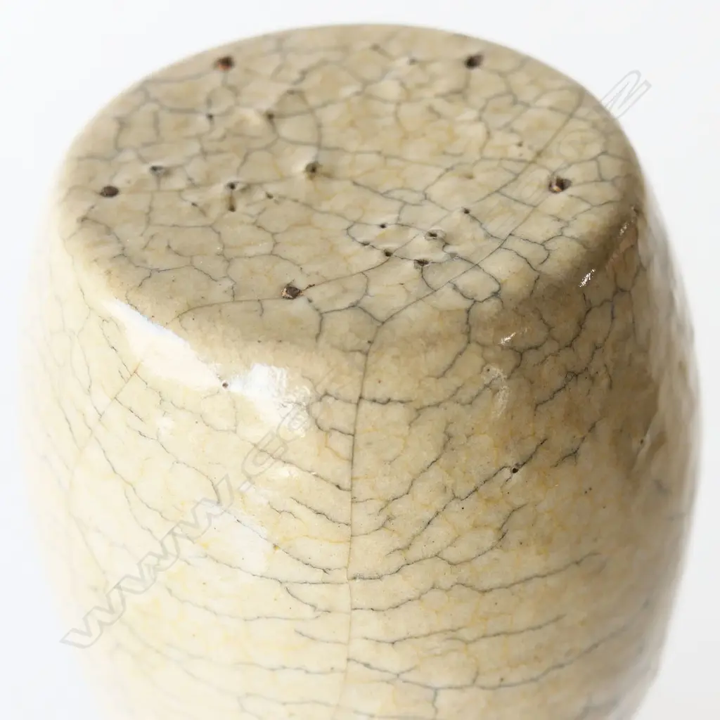 CRACKLE GLAZE VASE IN ORIENTAL DISPLAY CASE H.290mm Image 1++