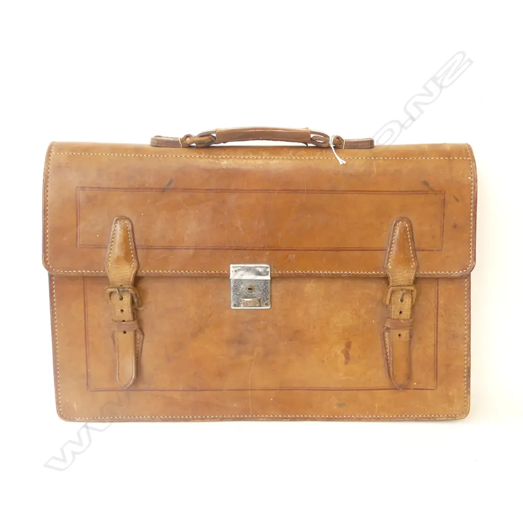 VINTAGE LEATHER SATCHEL WITH THREE COMPARTMENTS GOOD CONDITION, L.440MM Image 1++
