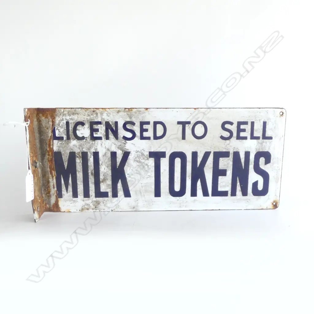 SMALL WALL ENAMEL MILK TOKEN  SELLERS SIGN L330MM Image 1++