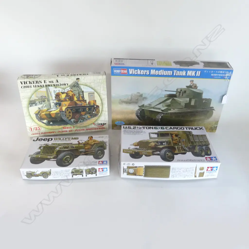 4 MINT & BOXED MODELSVICKERS MEDIUM MK2 TANK L400MM  VICKERS E MARK A TANK L290MM US 6X6 CARGO TRUCK L290MM &WILLYS JEEP Image 1++