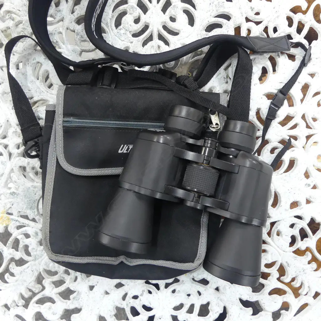 ULTRA OPTIC BINOCULARS w CASE Image 1++
