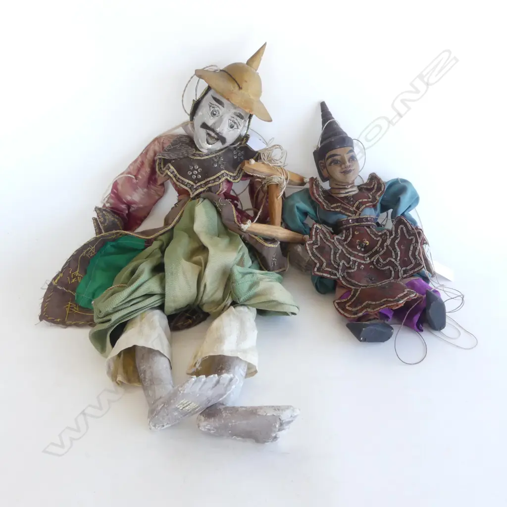 PR VINTAGE BURMESE PUPPETS, MOUSTACHED MAN H.600mm, WOMAN H.350mm Image 1++