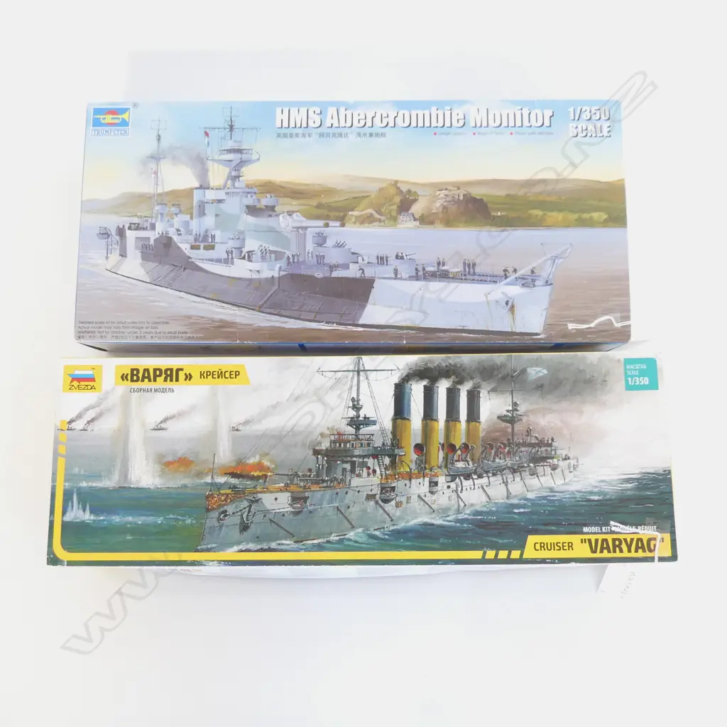 2 MINT & BOXED MODEL SHIPS HMS ABERCROMBIE MONITOR L440MM& CRUISER VARYAG L470MM Image 1++