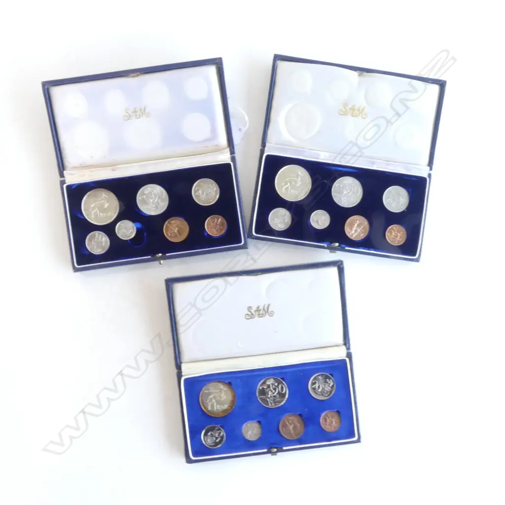 3 SOUTH AFRICAN COIN ISSUES, 1965, 66 & 67 Image 1++