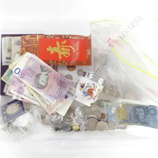 LARGE COLLECTION FOREIGN COINS & BANK NOTES