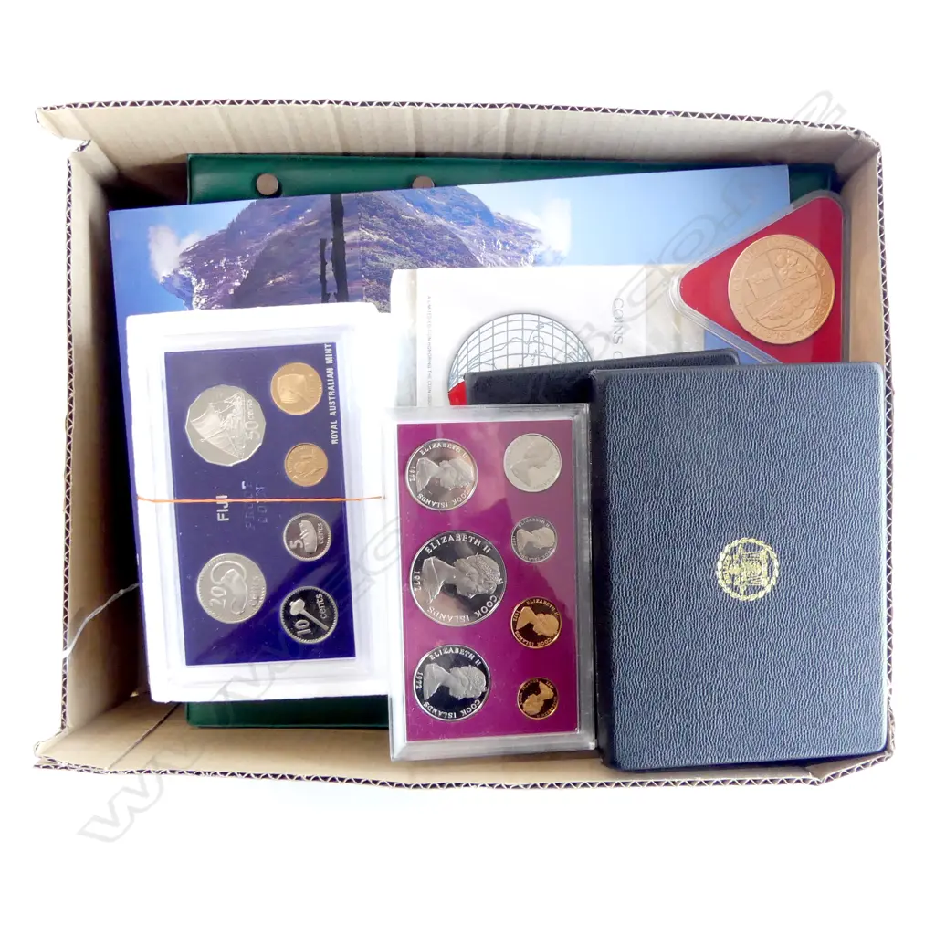 2 COIN ALBUMS VARIOUS WORLD COINS & COIN ISSUES INCL COOK IS, FIJI, BELIZE & COLOMBIA & NZ COIN PACK 1990 Image 1++