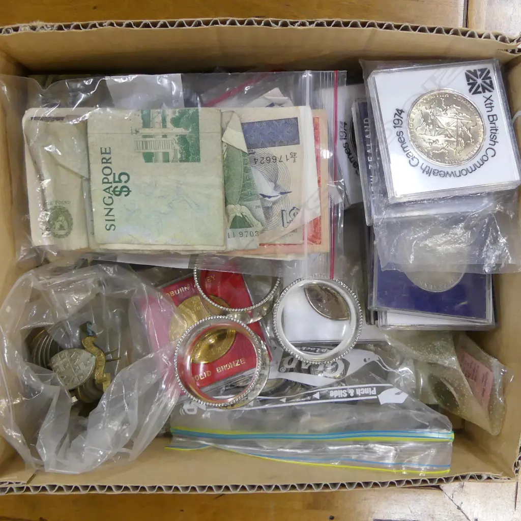 BOX MAINLY NZ COINS + OTHERS + BANKNOTES ETC. Includes: 16 UNC $1 COINS  Image 1++