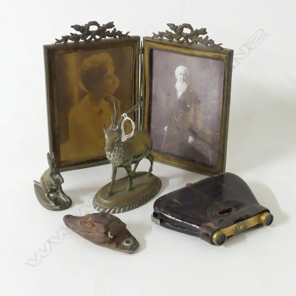 2 BRASS ANIMALS; KANGAROO & STAG, CROC HEAD, ANTIQUE PHOTO FRAME H.175mm, FOLDING OPERA GLASSES Image 1++
