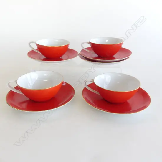 FOUR BRIGHT RED 1970s NORITAKE COFFEE CUPS, FLARED SHAPE  & FIVE SAUCERS