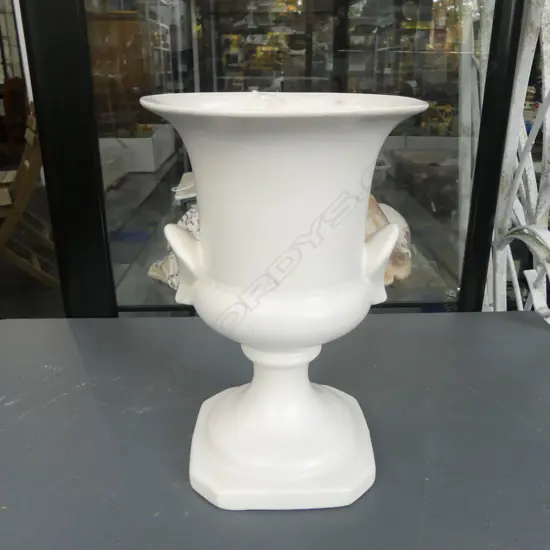 WHITE CROWN LYNN VASE #665 H.200mm