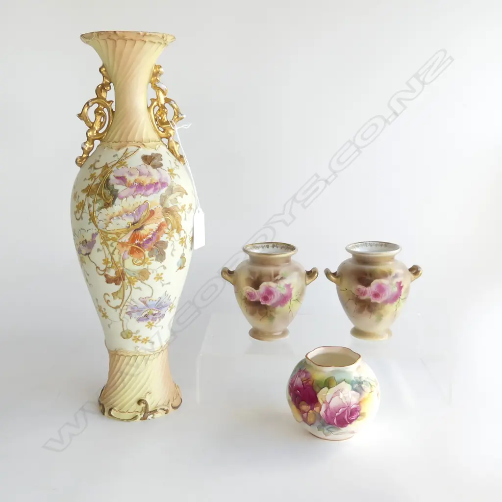 4 BLUSH VASES; PR R/BAYREUTH, R/WORCHESTER M. HUNT, RUDOLSTADT GERMANY H.325mm Image 1++