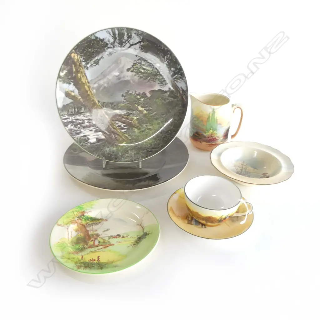 7 PC ROYAL DOULTON, 2 NZ THEMED PHOTO PLATES, COACH SCENE C/S/P, H.M.S VICTORY BOWL & JUG Image 1++