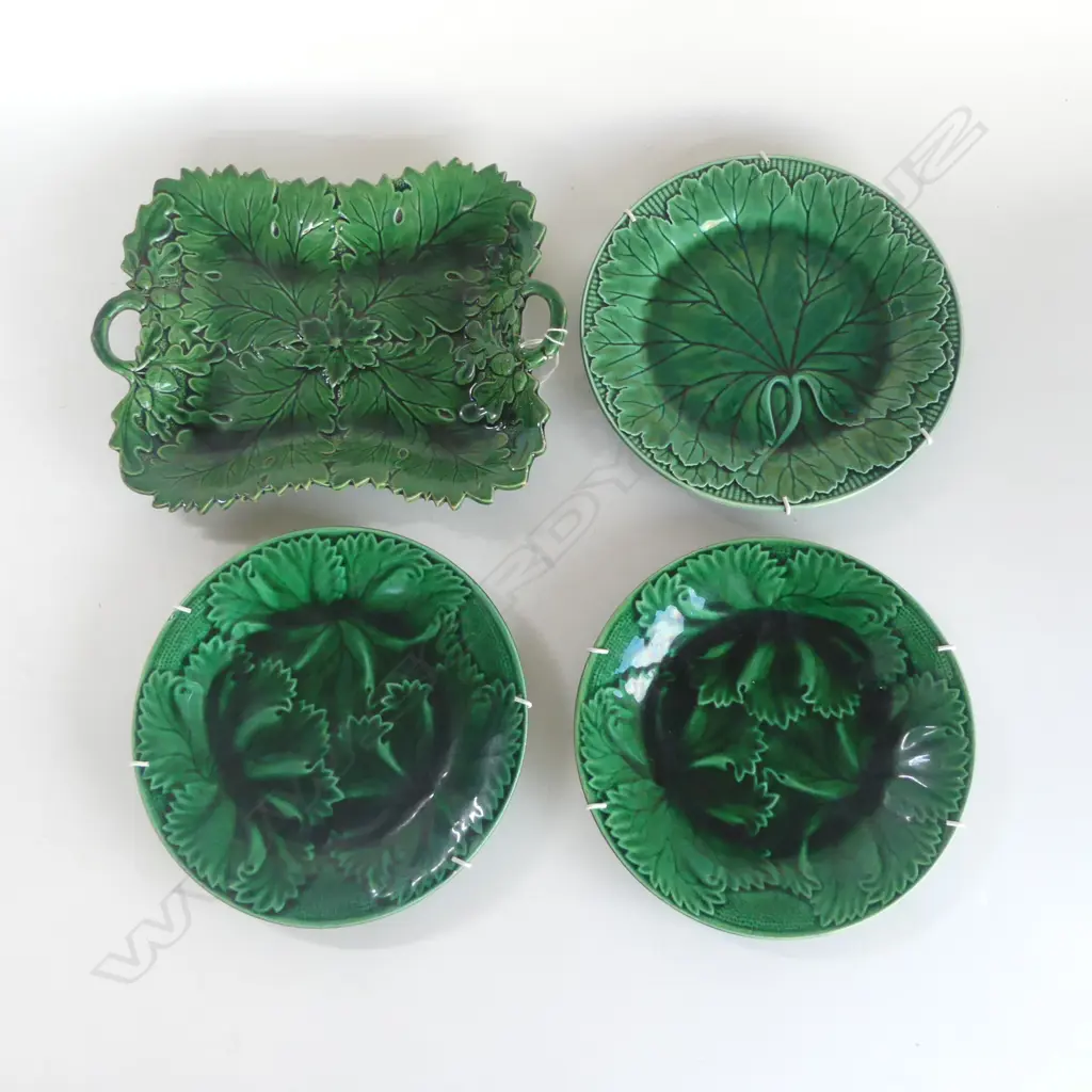 THREE WEDGWOOD MAJOLICA PLATES, D.200mm & REACTANGULAR DISH (some damage), 260 x 200mm  Image 1++