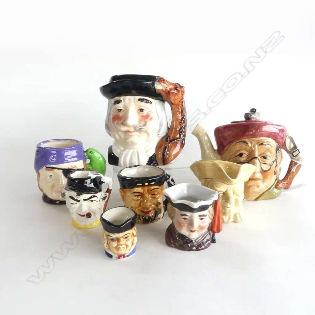 7 TOBY JUGS OF VARIOUS SIZES & SILTONE POTTERY CHARACTER TEAPOT Image 1++