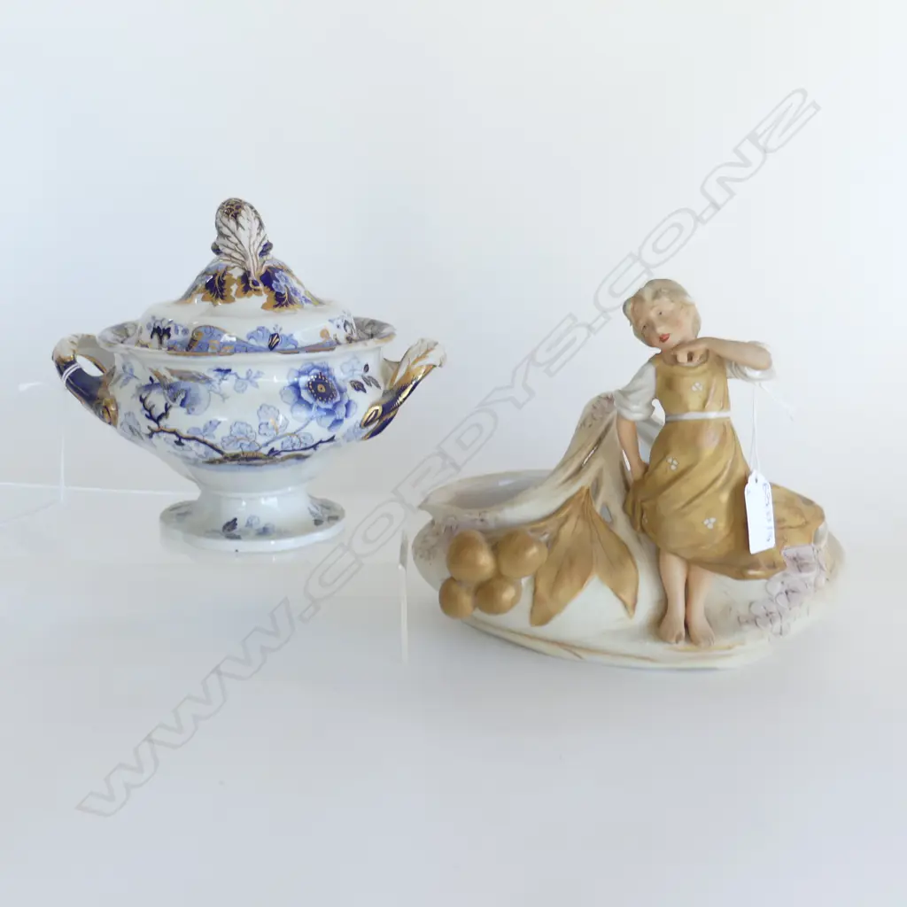 ROYAL DUX BOWL #1249 W.220mm, ANTIQUE IRONSTONE LIDDED SUGAR BOWL Image 1++