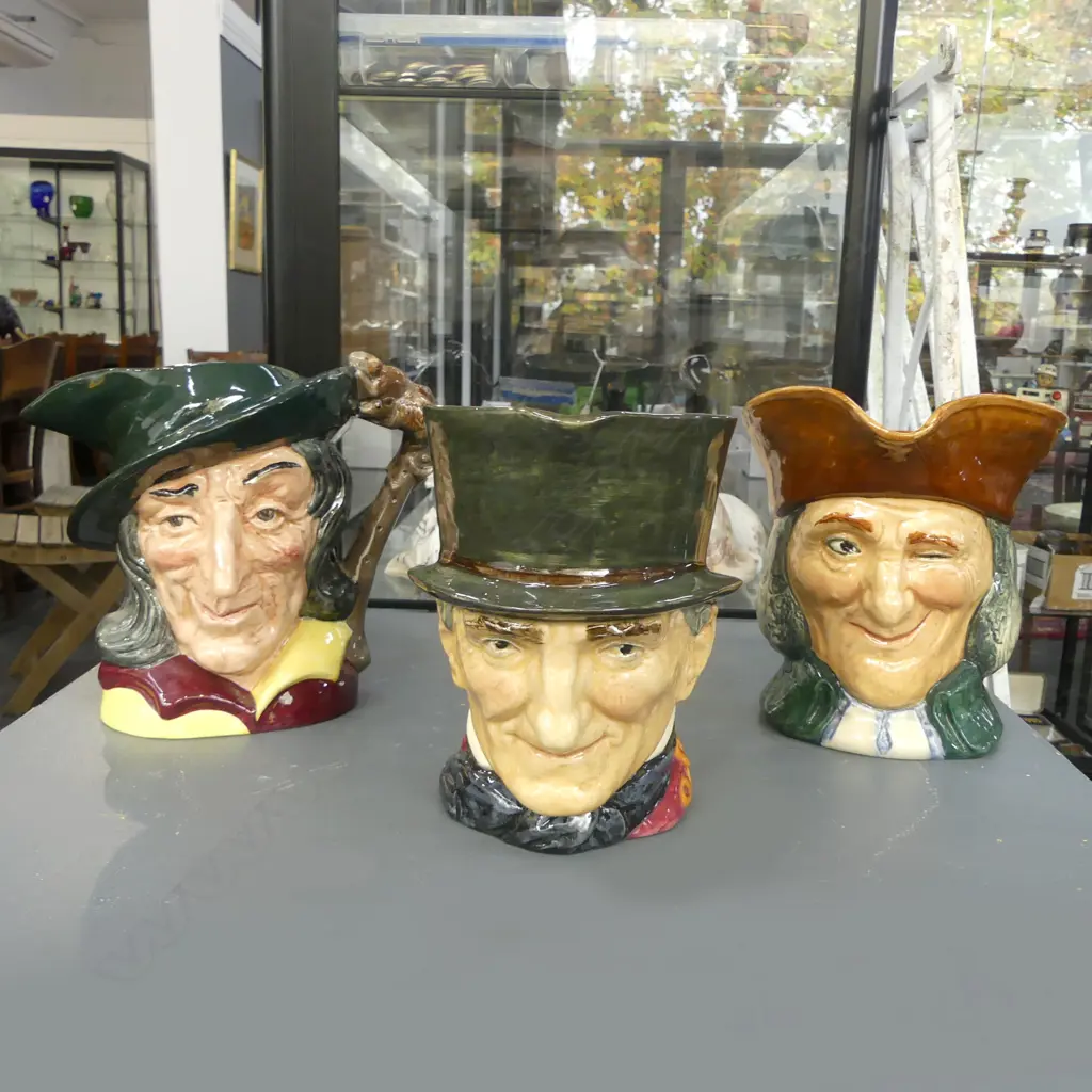 3 ROYAL DOULTON TOBY JUGS; PIED PIPER (TINY CHIPS), VICAR OF BRAY, JOHN PEEL H.180mm Image 1++