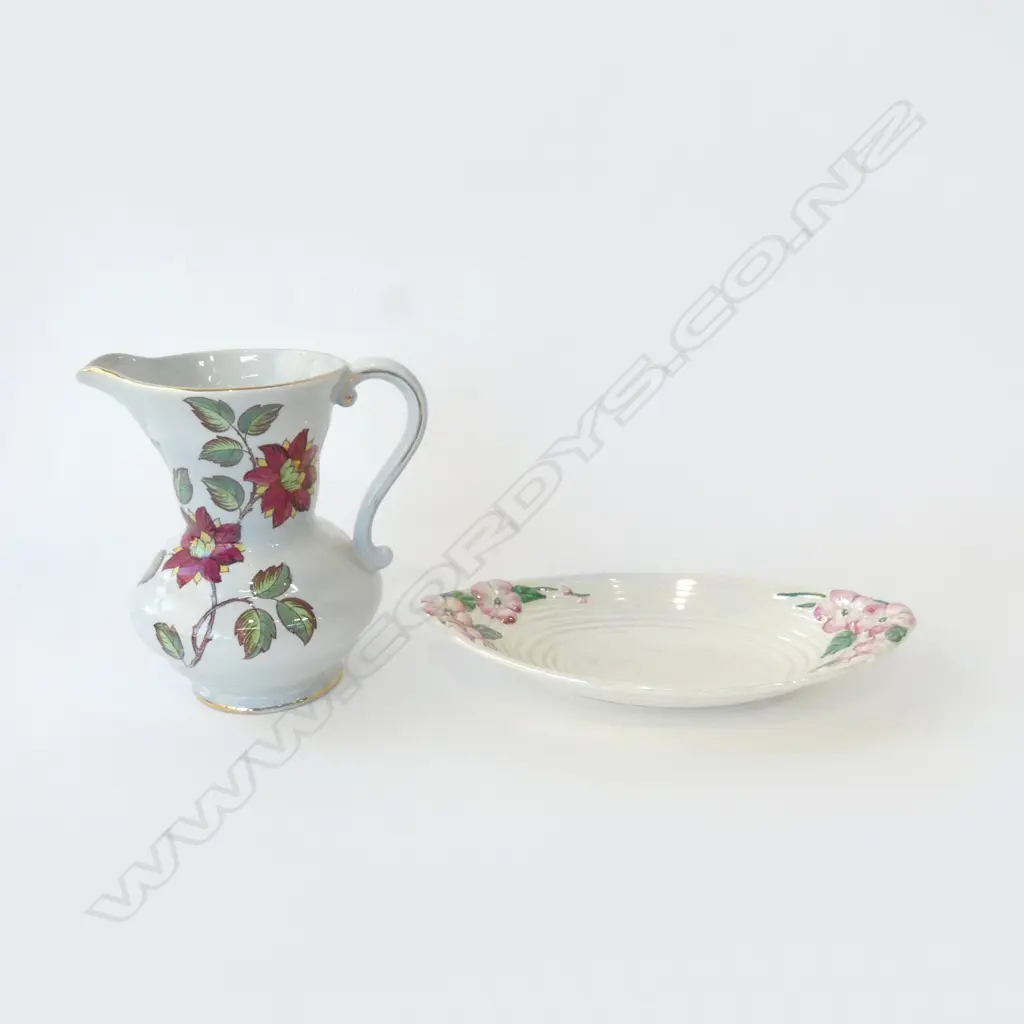 MALING ENGLAND ‘BROCADE’ JUG AND ‘APPLE BLOSSOM’ DISH, H.170MM L.260MM Image 1++