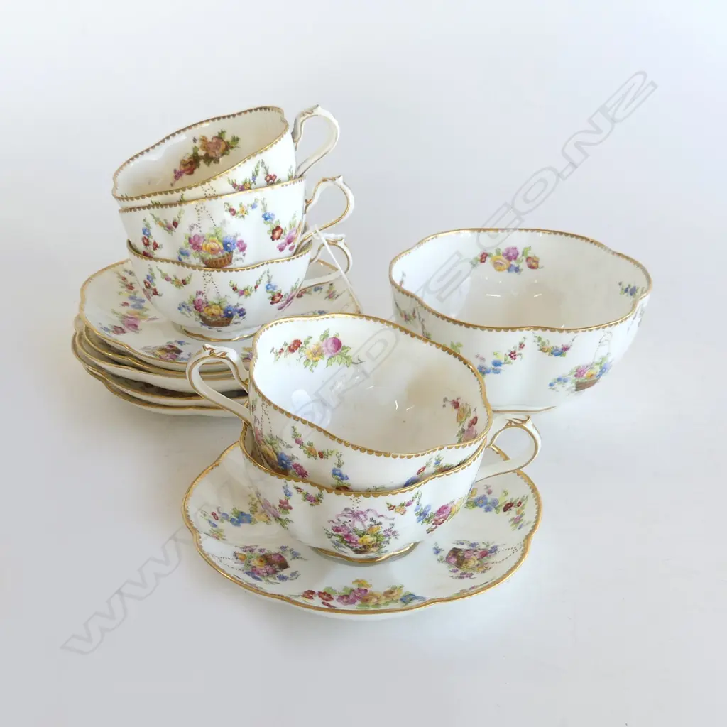 5 CRESCENT ENGLISH FINE CHINA C/S & SUGAR BOWL Image 1++