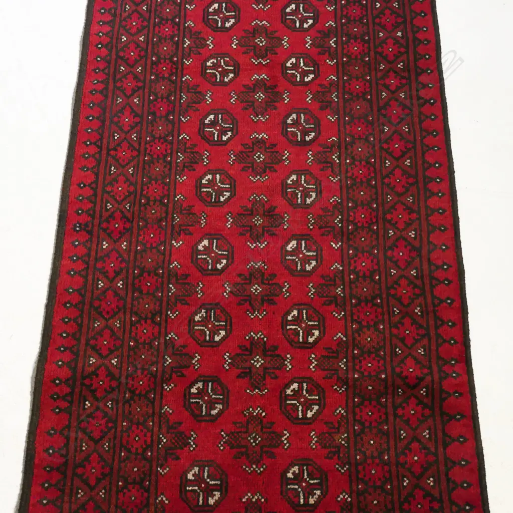 A Turkoman runner, Image 1++