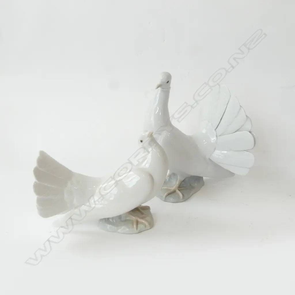2 LLADRO DOVES; #1015& #1016 H.200mm Image 1++