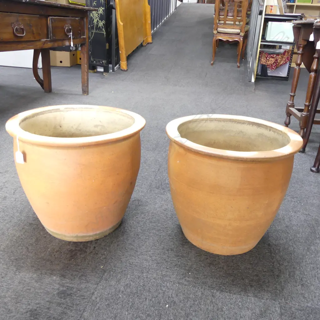 PR LG TERRACOTTA PLANTERS H.390mm, 430mm dia Image 1++