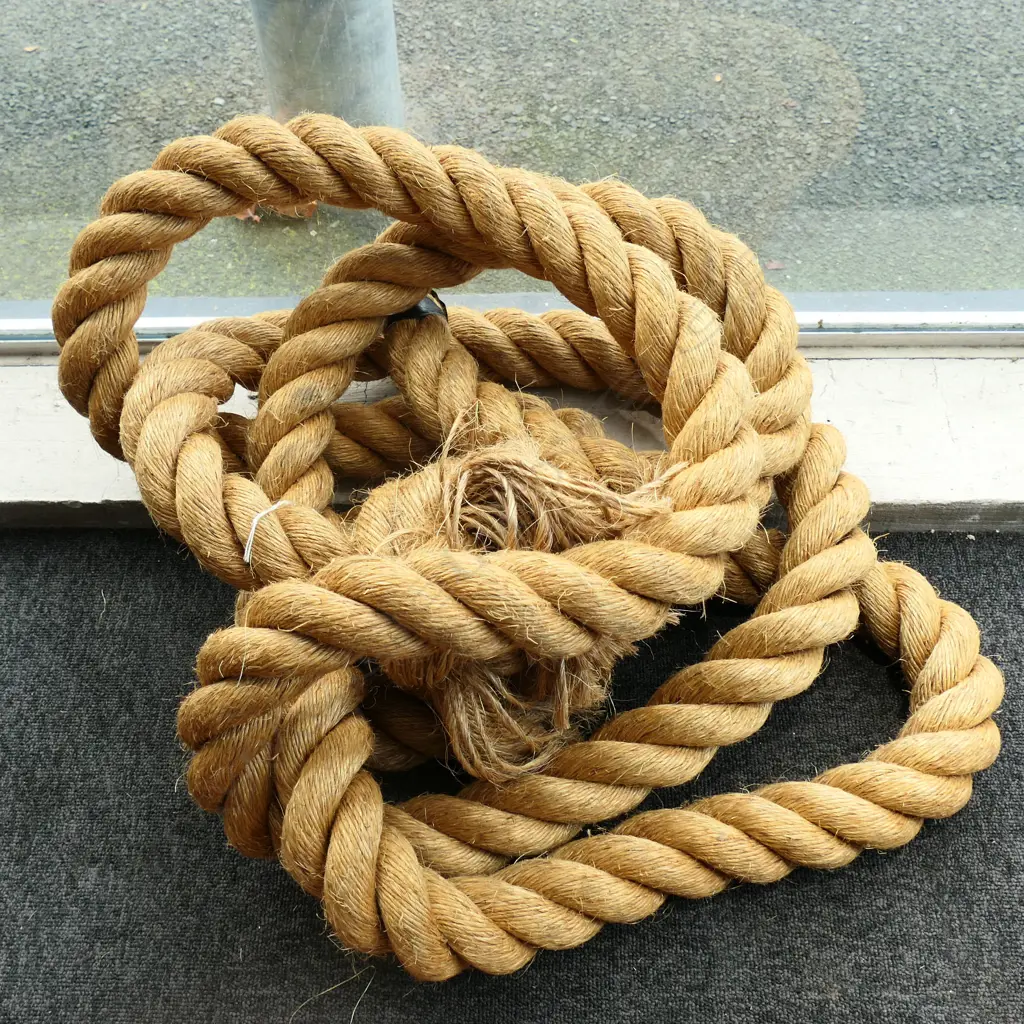 THICK NATURAL TUG O' WAR ROPE L.6m Image 1++