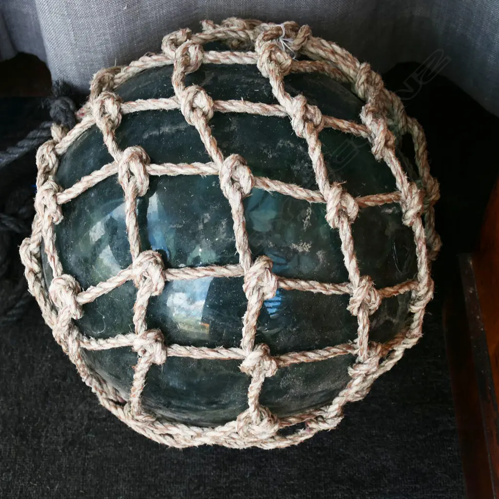 OLD GLASS FISHING FLOAT WITH NETTING hand blown APPROX. Dia.290mm Image 1++