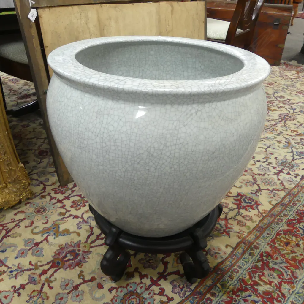 LG CRACKLE GLAZE POT ON STAND H.580mm, 480mm dia Image 1++