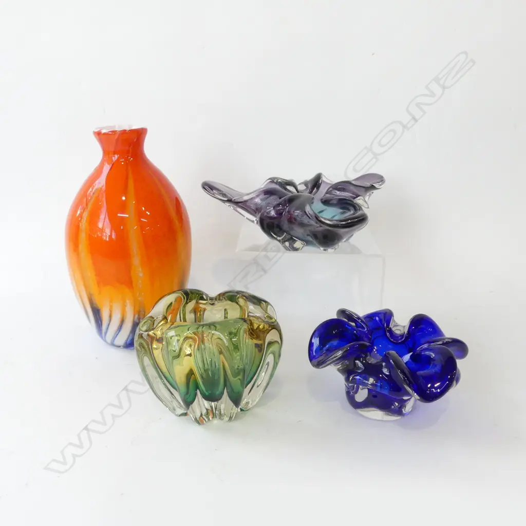 4 PCES ART GLASS Image 1++