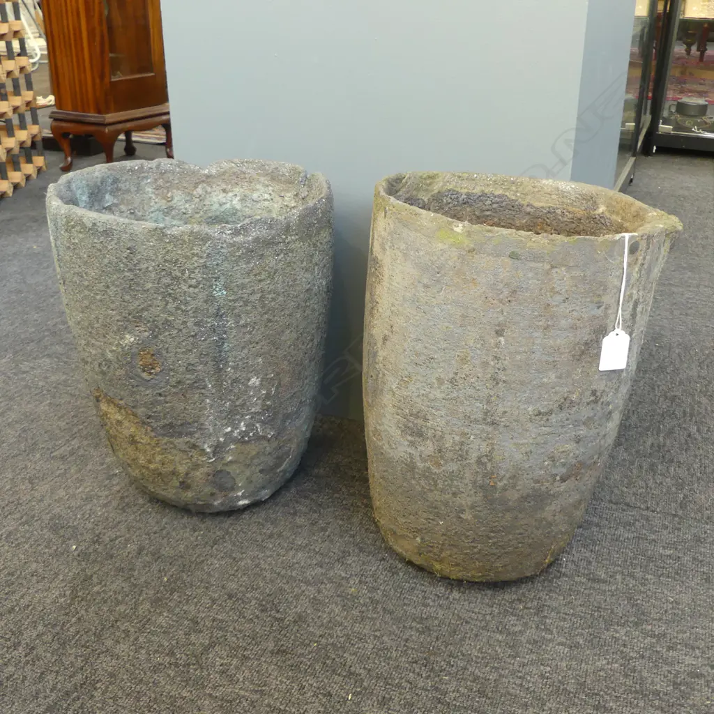 PR OLD FOUNDRY CRUCIBLE PLANTERS H.370mm Image 1++