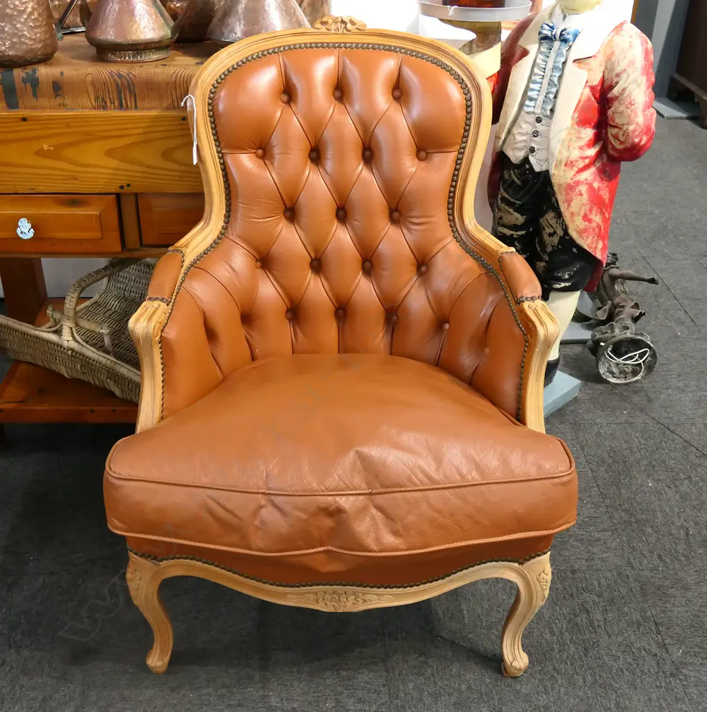 FRENCH STYLE ARMCHAIR Image 1++