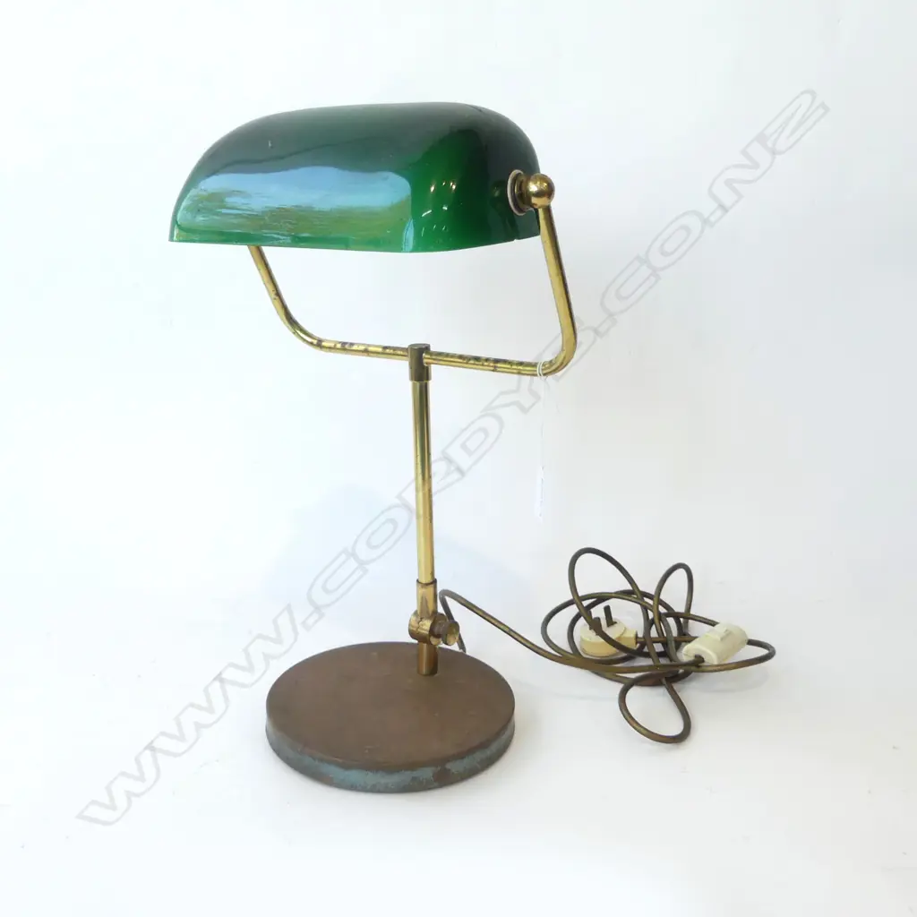 BRASS BANKERS LAMP w. GREEN GLASS SHADE H.430mm Image 1++